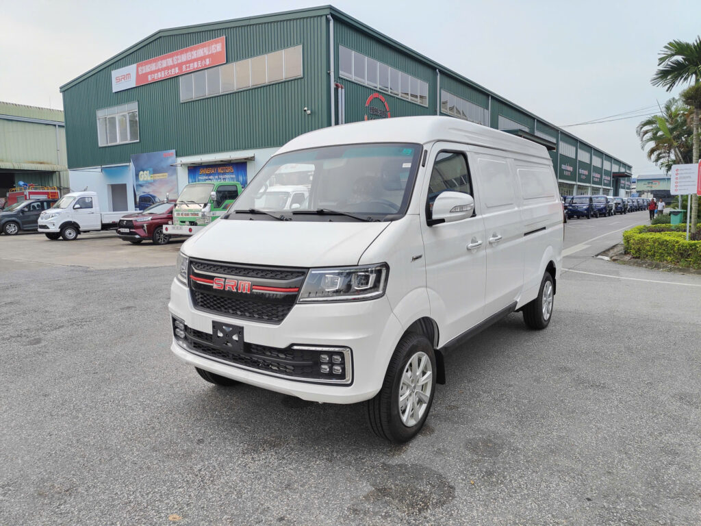 ngoại thất xe tải van SRM X30L