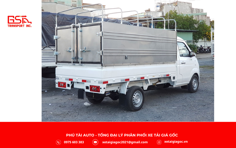 Xe tải SRM T30 thùng dài 2,9m là dòng xe tải nhẹ với thùng rộng rãi, phù hợp vận chuyển hàng nhẹ đến vừa
