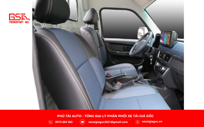 Xe tải SRM T50 sở hữu không gian lái hiện đại và tiện nghi với ghế da êm ái