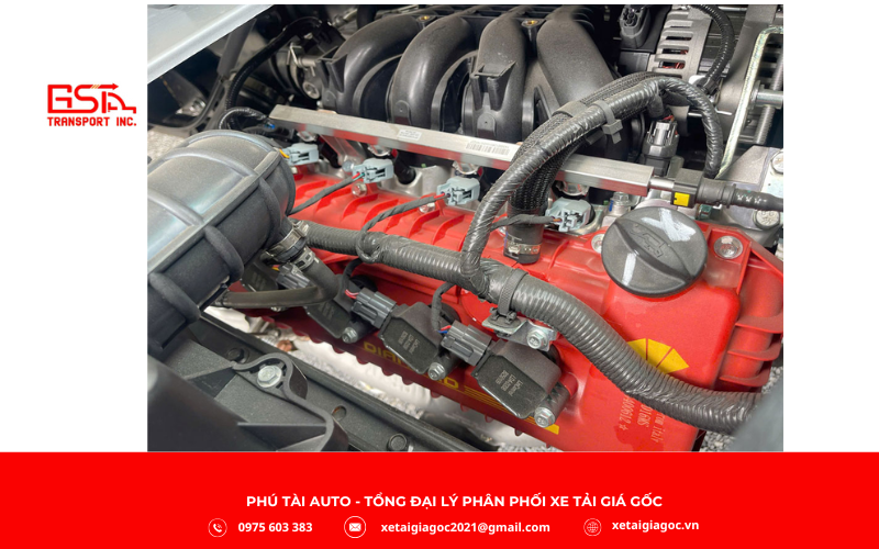 Xe tải SRM T15 thùng kín được trang bị động cơ SWD16MS 4 kỳ, 4 xi lanh thẳng hàng dung tích 1.599 cc