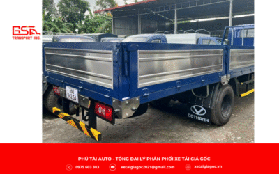 Với thùng dài tới 6.3 mét, xe dễ dàng chở các loại hàng hóa cồng kềnh như sắt thép, vật liệu xây dựng hay nội thất