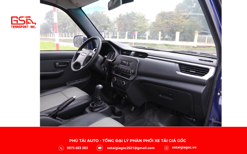 Nội thất xe tải SRM T15 thùng lửng được thiết kế theo hướng hiện đại và tiện nghi