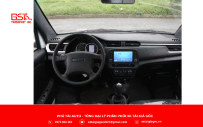 Nội thất xe tải SRM T20a thùng kín 930 kg được thiết kế hiện đại và tiện nghi, mang lại sự thoải mái cho tài xế