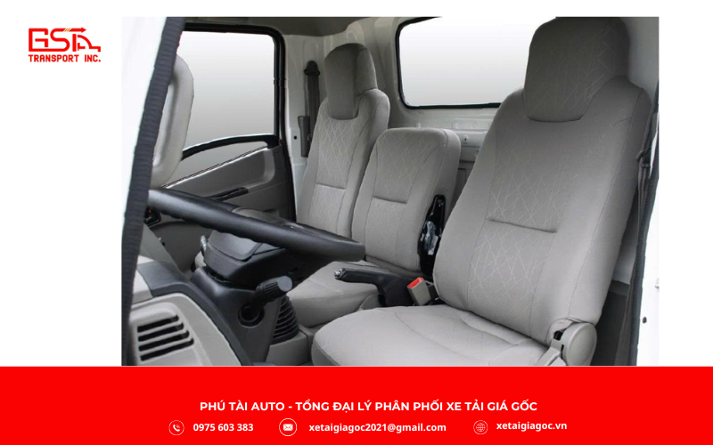 Xe tải Đô Thành IZ60SL Plus sở hữu cabin rộng rãi, thiết kế đơn giản nhưng tiện nghi.