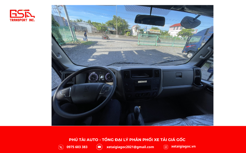 Xe tải Đô Thành IZ65M Plus sở hữu nội thất rộng rãi, tiện nghi và thân thiện với người lái.