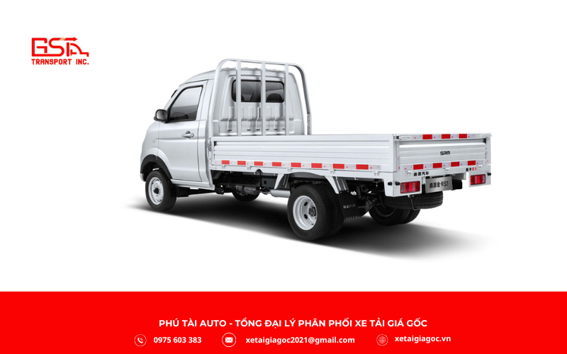 Xe tải SRM S1 thùng dài 3m là dòng xe tải nhẹ có thùng lớn nhất trong phân khúc 1.5 tấn, với trọng tải tối đa 1.490 – 1.495 kg