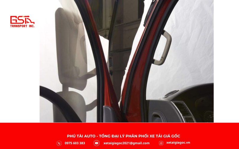 Xe tải Nissan Vinamotor K6 với gương quan sát rộng