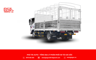 Thùng hàng JAC N250S E5A thùng bạt rộng rãi, chắc chắn với khung xương thép nguyên khối và sàn thép chịu tải tốt