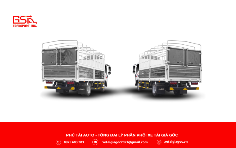 Xe tải JAC N350S PRO E5 thùng bạt đáp ứng tốt nhu cầu vận chuyển hàng hóa cồng kềnh.