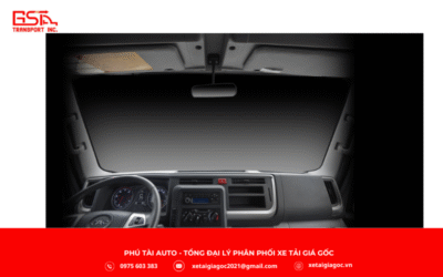 Nội thất JAC N800 PLUS E5 khá rộng rãi với thiết kế chữ A, 3 ghế nỉ và giường nằm 1,9m giúp nghỉ ngơi thoải mái.