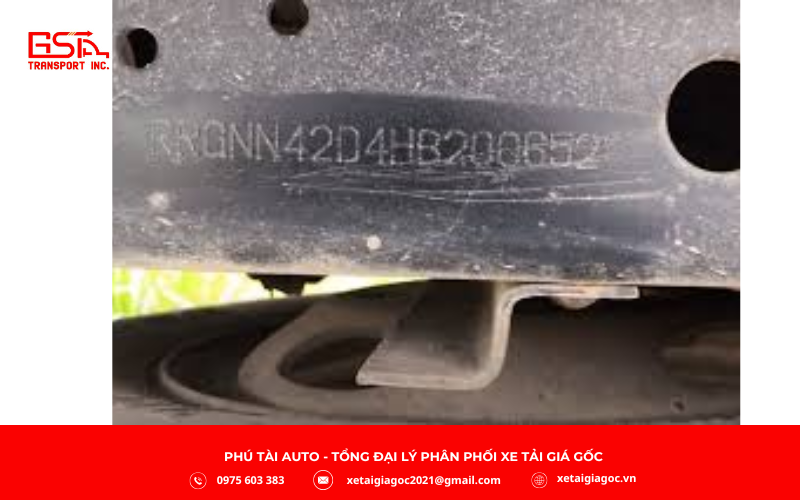 Số khung xe tải, hay còn gọi là số VIN (Vehicle Identification Number), là mã nhận dạng duy nhất gồm 17 ký tự chữ và số do nhà sản xuất khắc trên khung xe