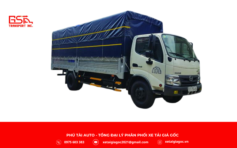 Xe tải Hino 3.5 tấn thùng 5.7m là mẫu xe nhập khẩu Indonesia nổi tiếng về độ bền và sự ổn định rất phù hợp chở hàng cồng kềnh trong đô thị.