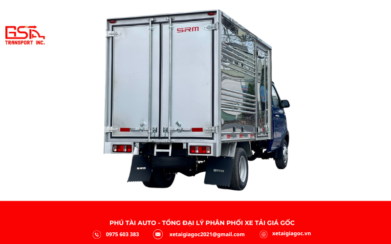 Vận hành mạnh mẽ: Mô-men xoắn 160 Nm, leo dốc tốt, ổn định khi chở tải nặng nhờ khung gầm thép và hệ thống treo nhíp lá giảm chấn.