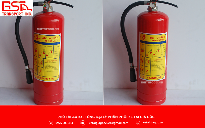 Theo quy định hiện hành, xe tải (đặc biệt là xe kinh doanh vận tải hoặc xe có tải trọng từ 3,5 tấn trở lên) bắt buộc phải trang bị bình chữa cháy phù hợp để kịp thời xử lý các sự cố cháy nổ phát sinh trong quá trình vận hành. 