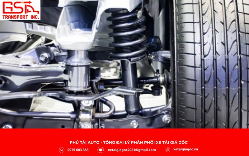 Hư hỏng dẫn hướng thường xuất hiện ở các chi tiết như rotuyn, thanh cân bằng, khớp trụ hoặc cao su treo.