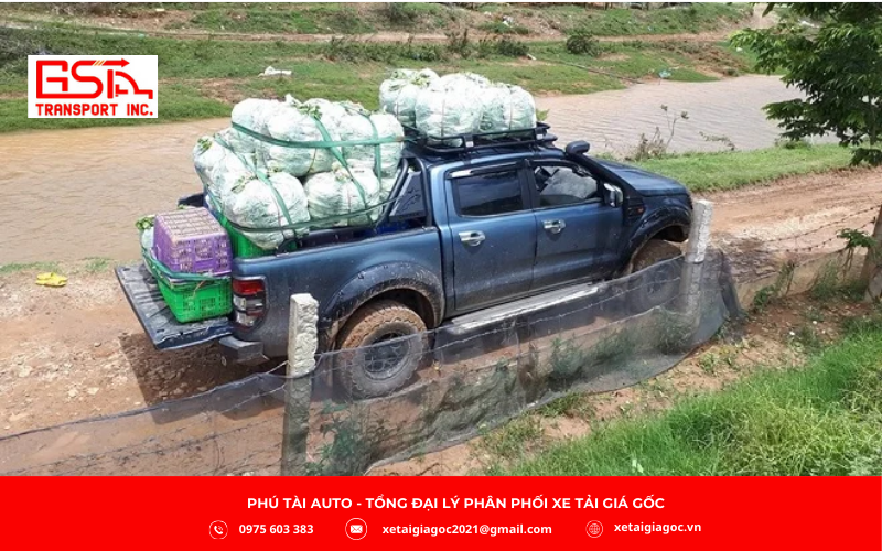 Xe bán tải khi chở hàng phải tuân thủ nghiêm ngặt tải trọng cho phép ghi trong giấy chứng nhận kiểm định an toàn kỹ thuật