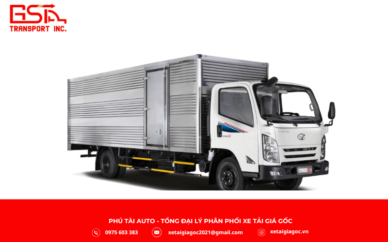 Xe tải Đô Thành IZ500SL là phiên bản thùng siêu dài của dòng IZ500, có tải trọng 4.9 tấn và chiều dài thùng lên đến 6.3 mét