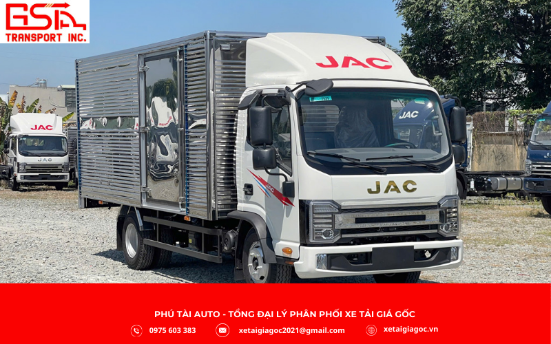 Xe tải JAC N350 là mẫu xe tải nhẹ 3.5 tấn phổ biến tại Việt Nam, nổi bật với thiết kế hiện đại, khả năng chịu tải tốt và giá thành cạnh tranh.