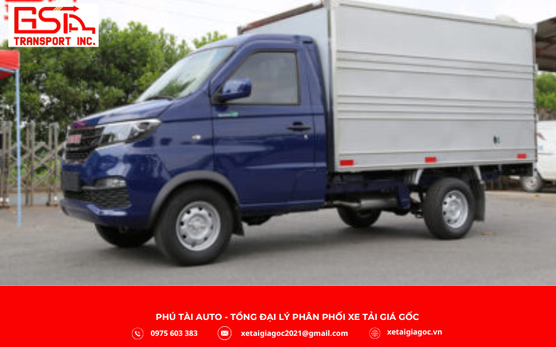 Xe tải SRM 930kg là dòng xe tải nhẹ phổ biến tại Việt Nam, thiết kế gọn gàng, phù hợp vận chuyển hàng hóa nội thành và không cấm giờ cao điểm