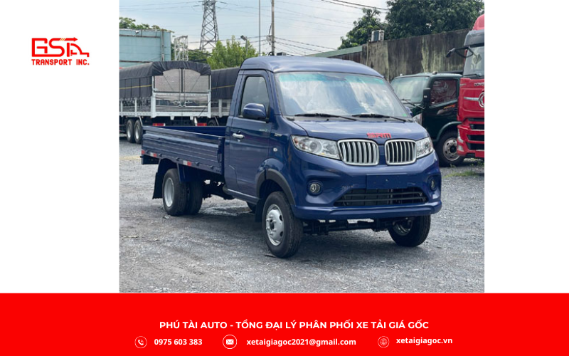 Xe tải SRM S1 là dòng xe tải nhẹ 1.5 tấn với tổng tải gần 3.5 tấn, thiết kế hiện đại