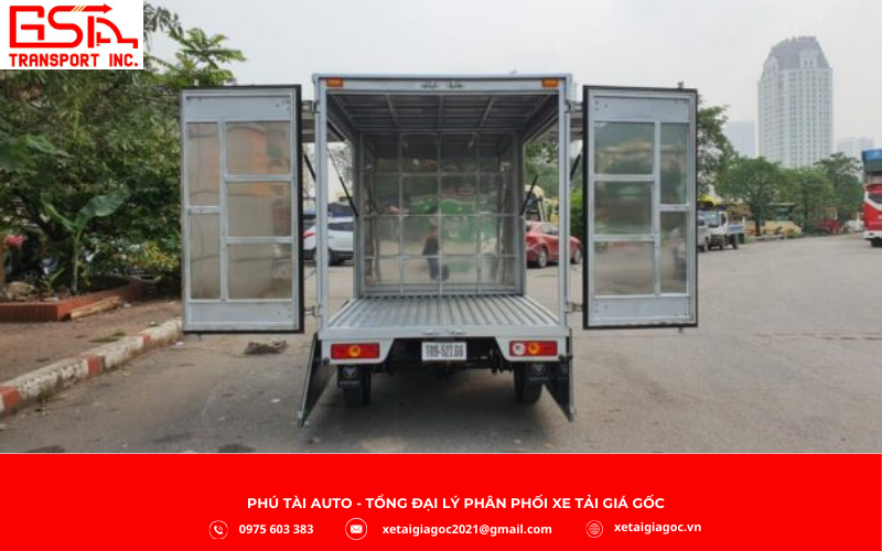 Thùng rộng, khung xương cứng cáp giúp bạn yên tâm chở hàng nặng và hàng cồng kềnh.