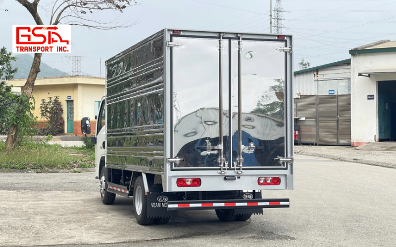 Xe tải Veam S80 được trang bị hệ thống phanh thủy lực trợ lực chân không