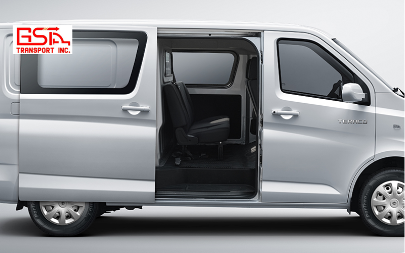 Ngoại thất xe Van Tera V6 5 chỗ mang phong cách thể thao