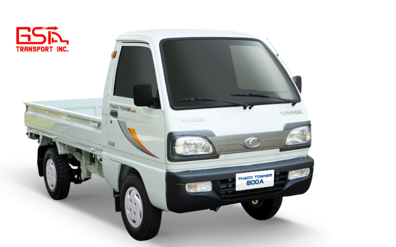 Xe tải Thaco Towner 800A siêu gọn, tải 900kg, giá đầu tư thấp, tiện lợi vào hẻm nhỏ.