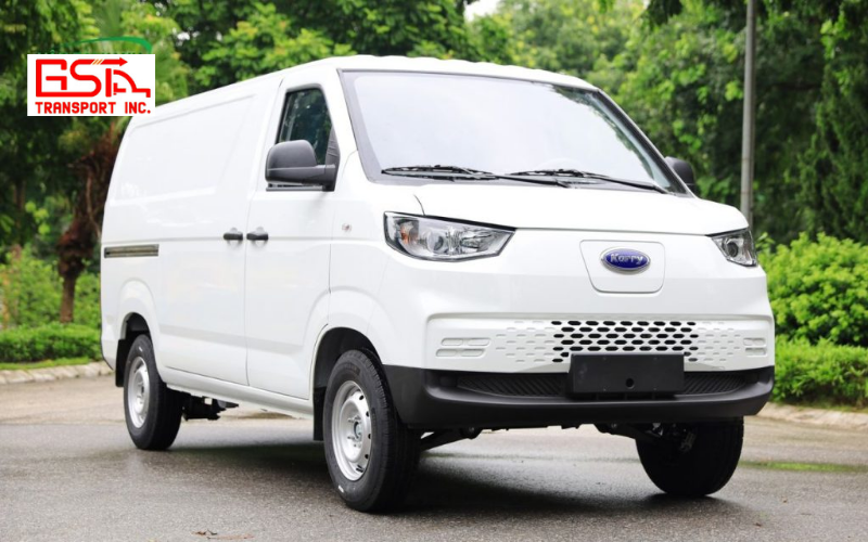 Xe tải van Karry E5 với thiết kế liền khối gọn gàng và hiện đại