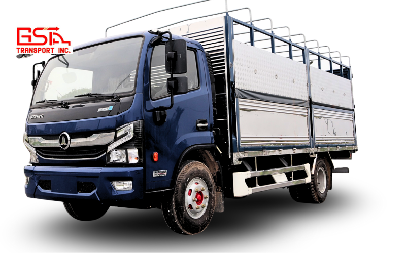 Xe tải Đồng Vàng NS700 thùng mui bạt phù hợp với nhiều nhu cầu vận chuyển hàng hóa.