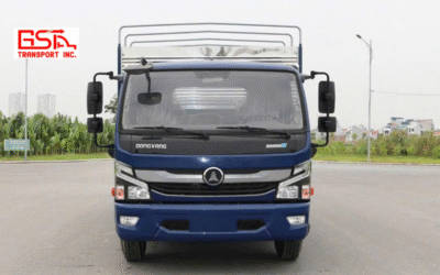 Xe tải Đồng Vàng NS700 thùng bạt với thiết kế cabin chắc chắn, thùng hàng linh hoạt.